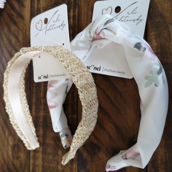 Accessory Lot - Picture 8 of 10